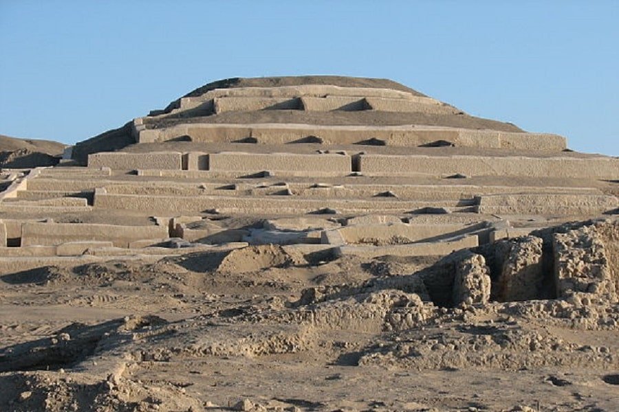 Pyramids-of-Cahuachi
