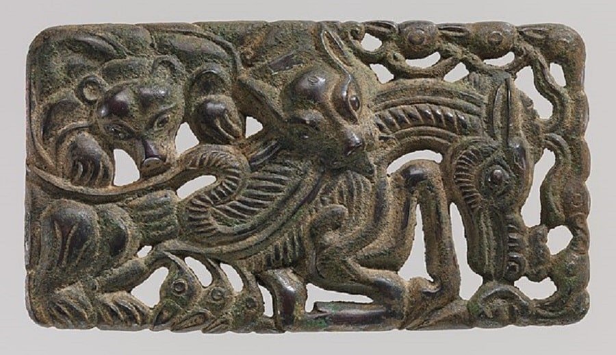 Plaque-in-animal-style-later-Zhou-dynasty