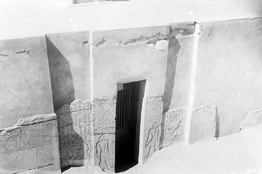Egyptian-tomb