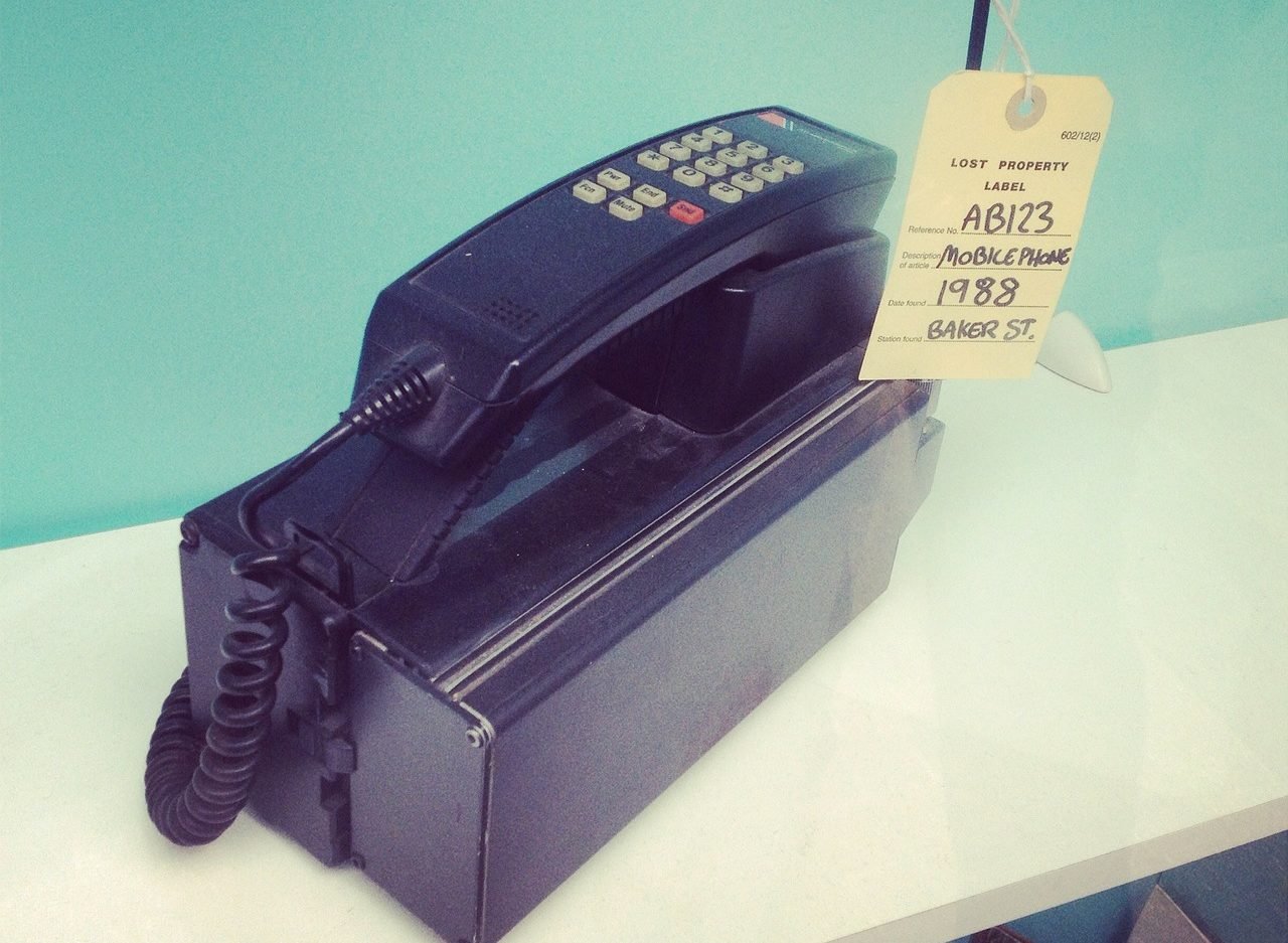 the oldest cell phone in the world