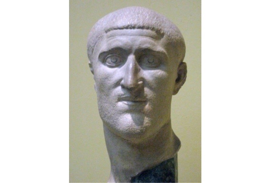 Roman Emperors in Order: The Complete List from Caesar to the Fall of Rome 2