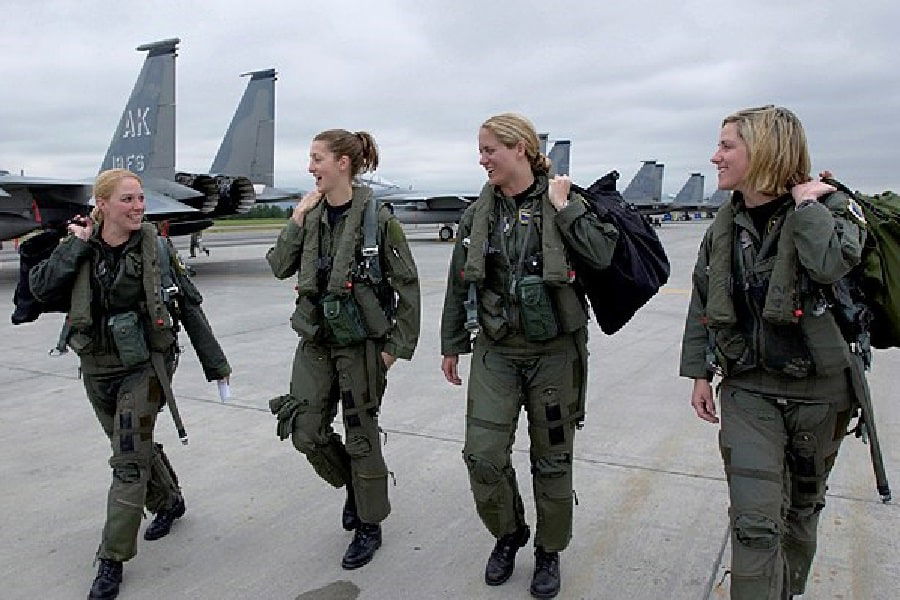 female-pilots