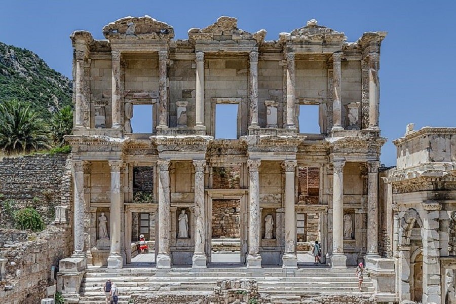 Ephesus-Library-of-Celsus