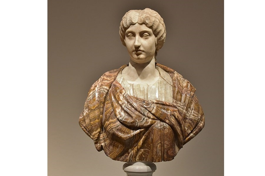 Roman Women: Mothers, Daughters, Priestesses, and Augustas