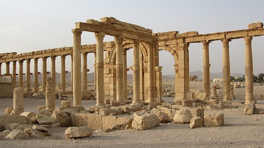Palmyra-Grand-Colonnades