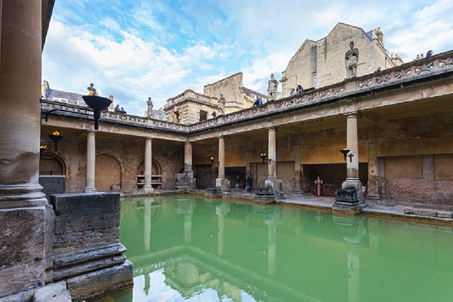 Roman Baths: Ancient Hygiene, Healing, and Socialization  2