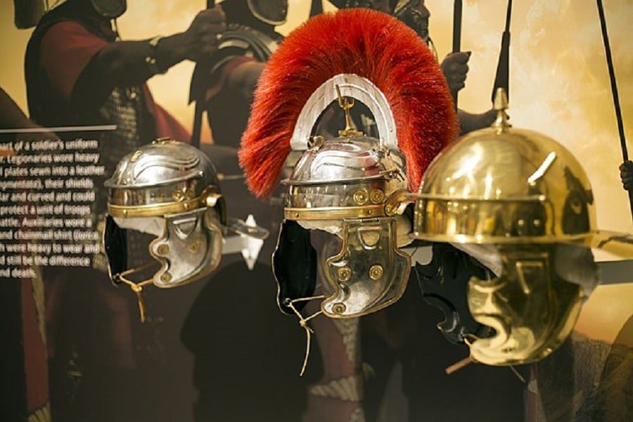 roman-helmets
