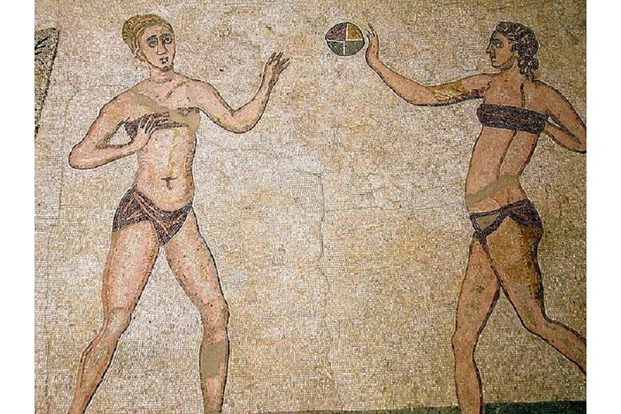 roman-women-playing
