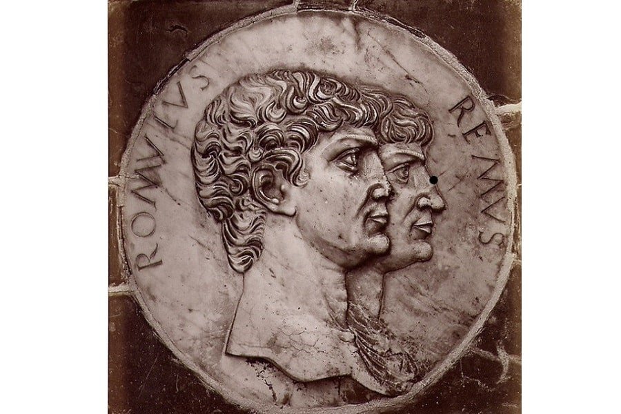 romulus-and-remus-medallion