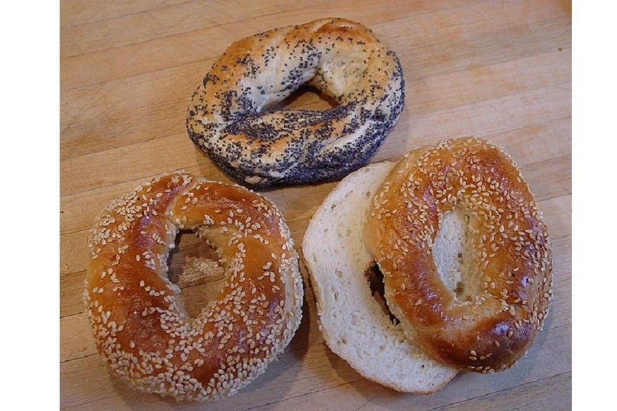 The Origin of Bagels: The Humble Bread of Polish Jews  2