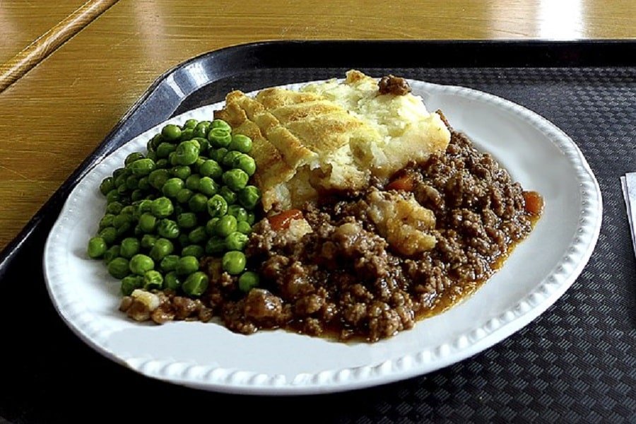 shepherds-pie-on-a-plate