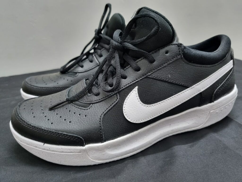 who invented nike